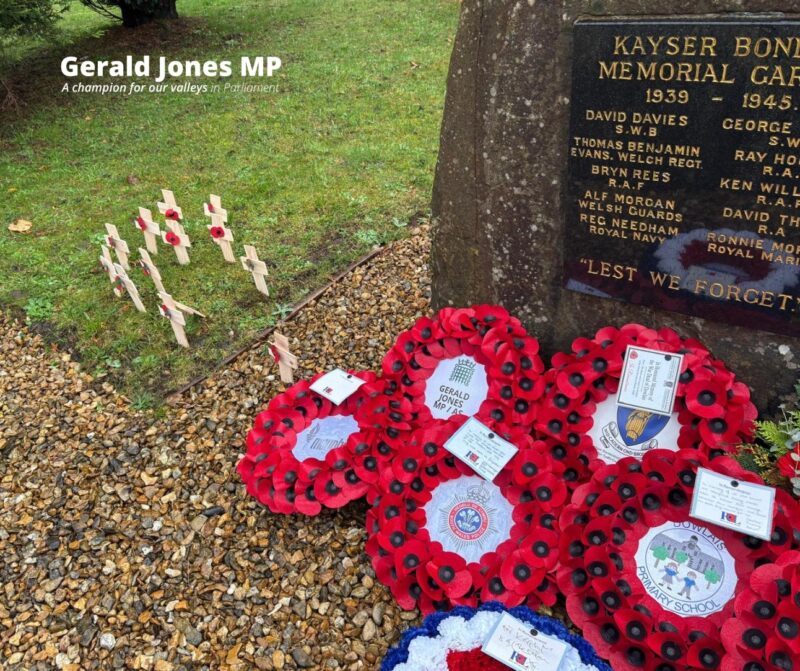 Image of the wreaths.
